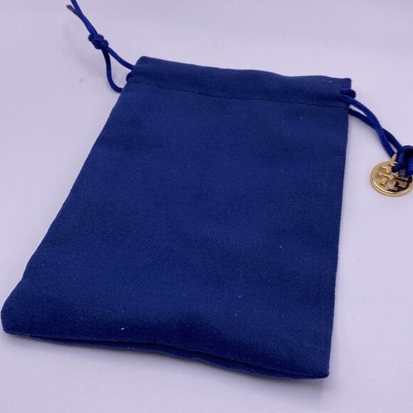 NWT Tory Burch Gold Logo Fresh Water Pearl Toggle Bracelet - Picture 14 of 14